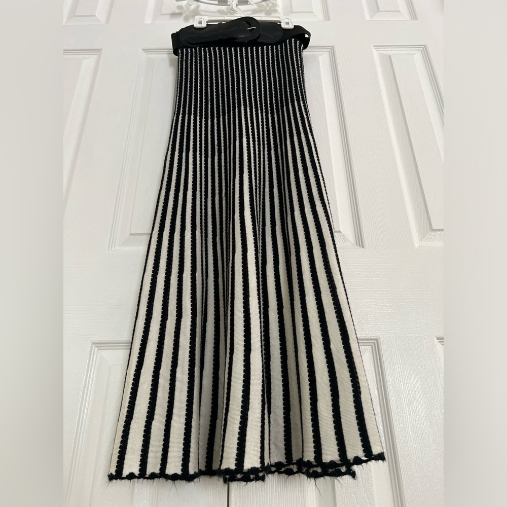 Ankle length skirt